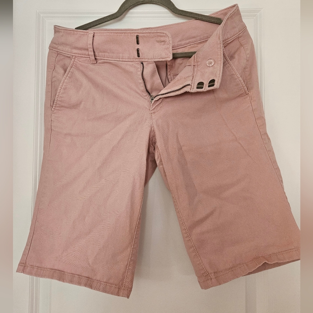 Womens soft pink Loft Bermuda shorts